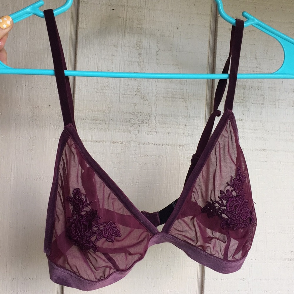 FREE PRESS - Picture 3 of 7